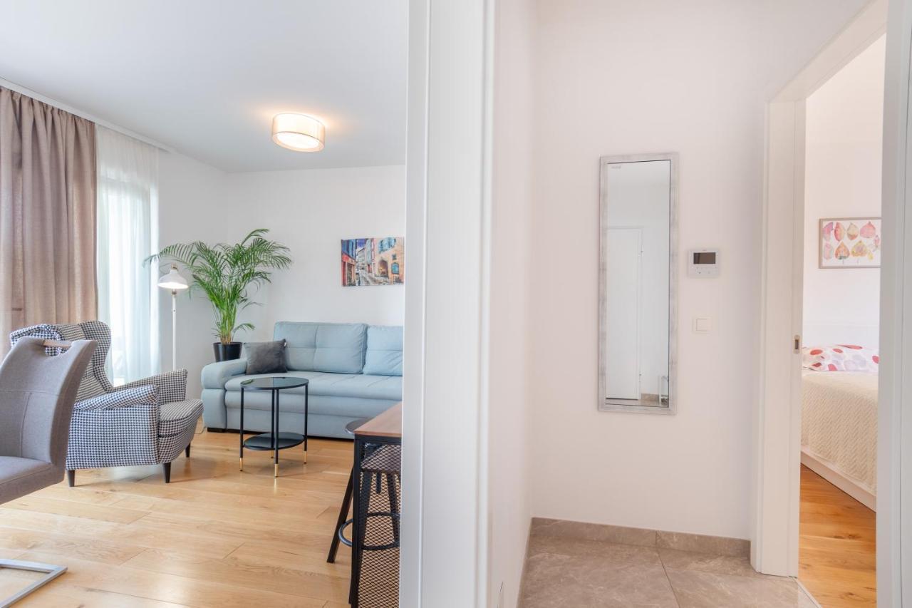 Solu Apartment Promajna Eksteriør billede